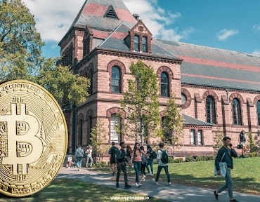 Blackrock-Bitcoin-ETF-Bags-4.9M-From-Brown-University.jpg